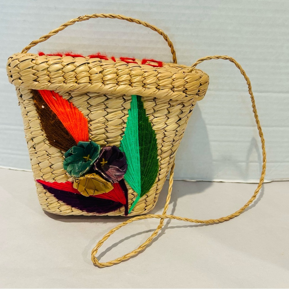 Darling Vintage 60s Mexico straw raffa bag Cottagecore Grannycore vacation vibes